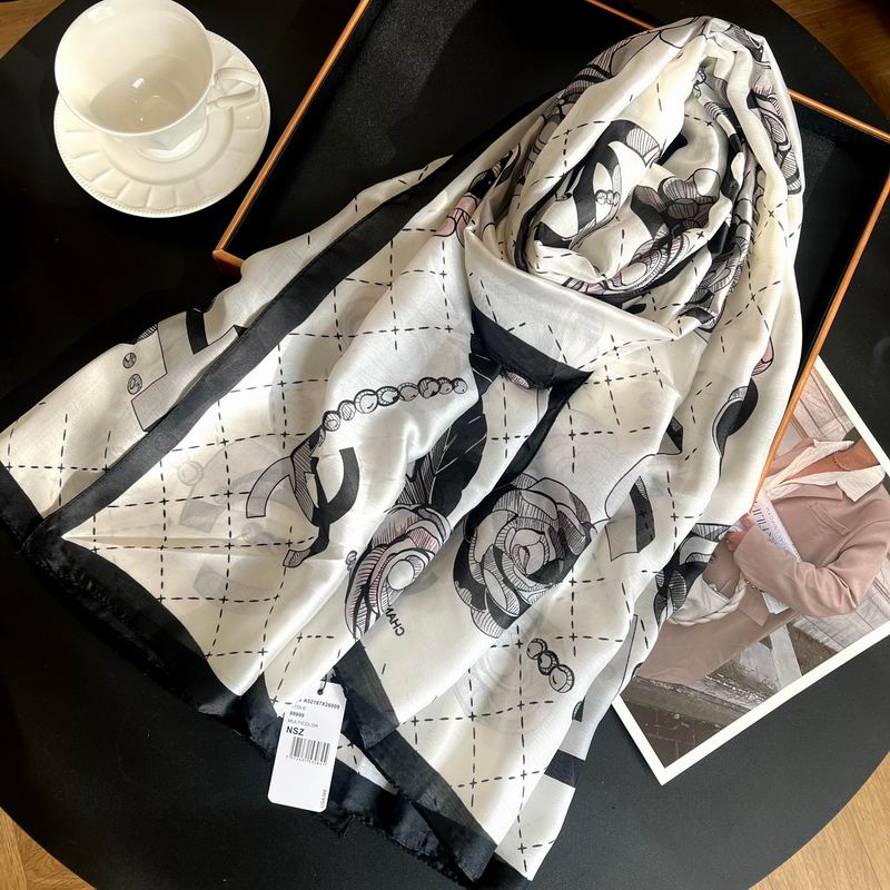 Chanel silk scarf 90-180cm E18 (7)